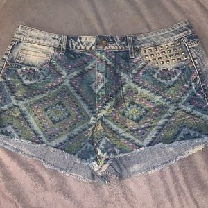 Aeropostale patterned shorts